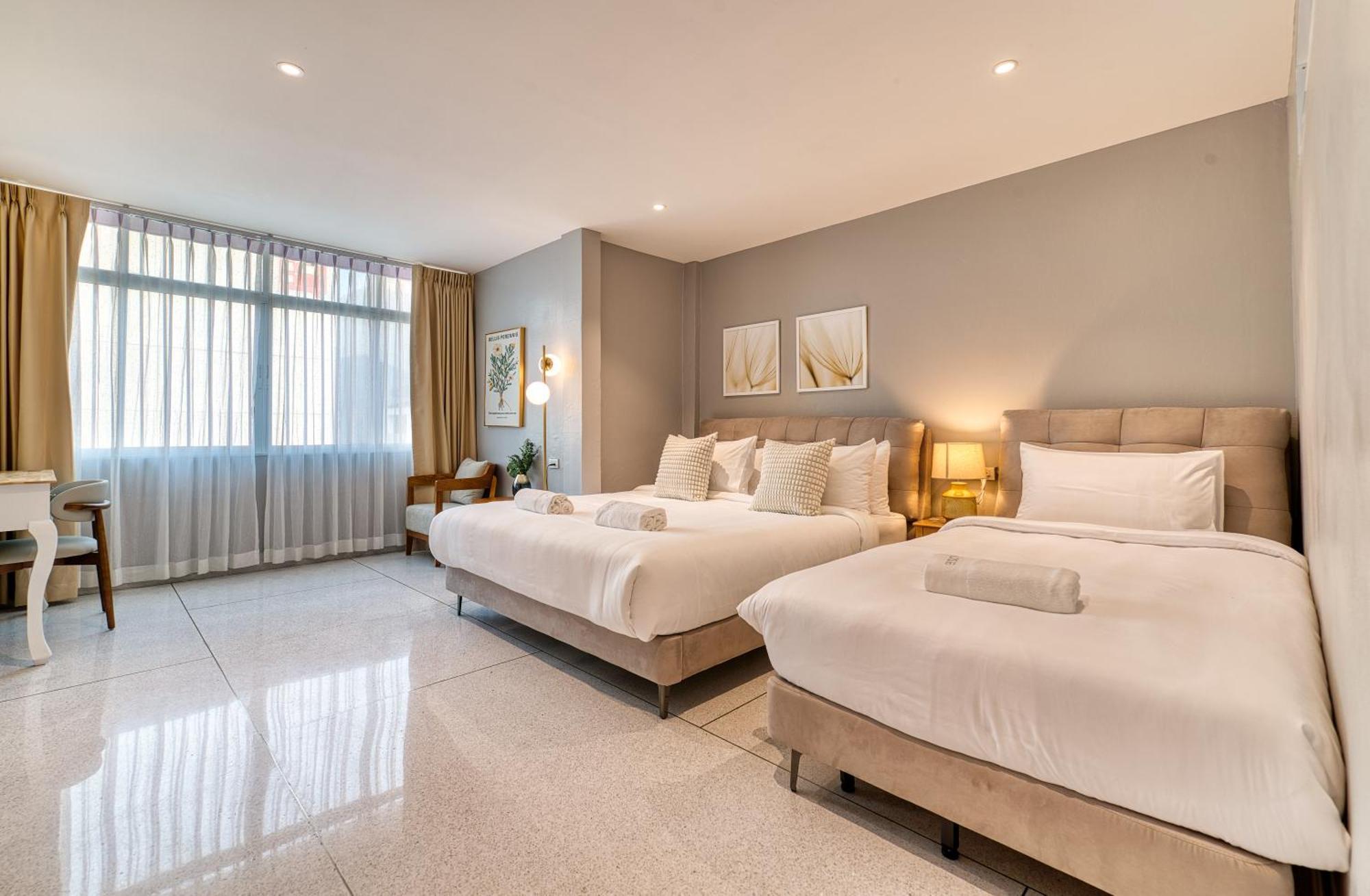 Ab House Aparthotel Банкок Екстериор снимка