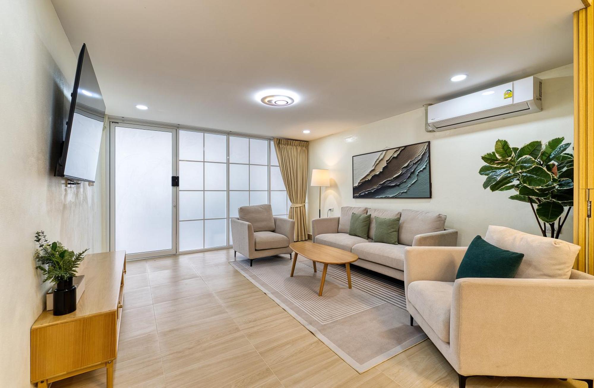 Ab House Aparthotel Банкок Екстериор снимка