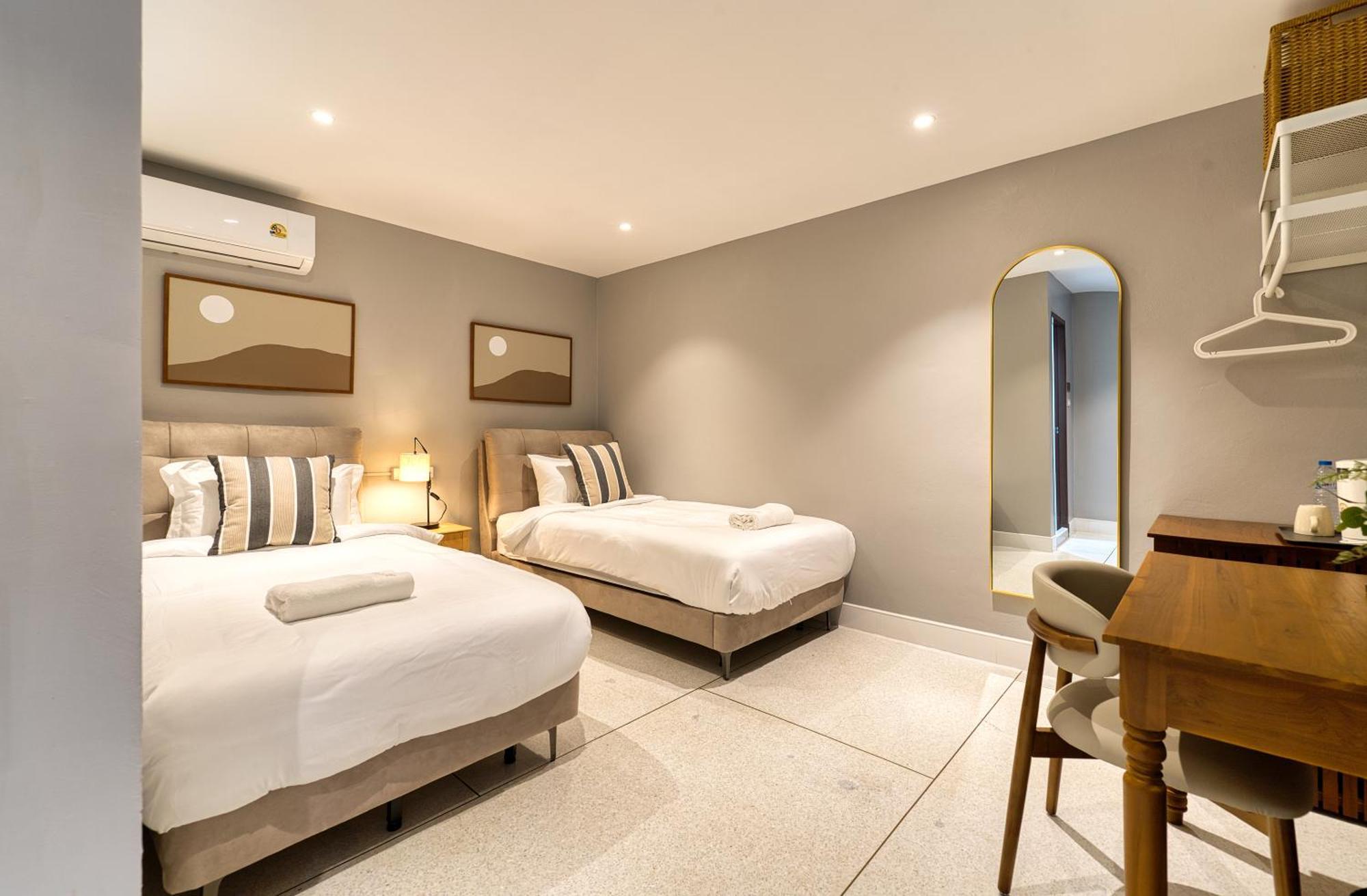 Ab House Aparthotel Банкок Екстериор снимка